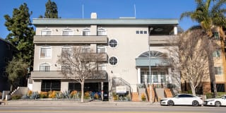 Chateau Encino Gallery 19