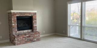 Luxury Living in The Knolls Gallery 26