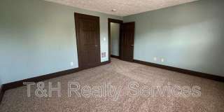 2950 Ruckle Street Gallery 13