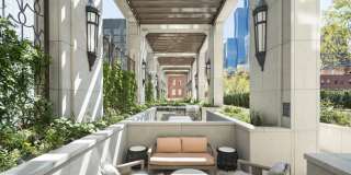 451 E Grand Avenue Gallery 22