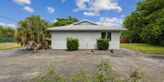 2227 NE 3rd Avenue Gallery 22