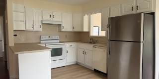 1037 Chipperfield Drive Gallery 9