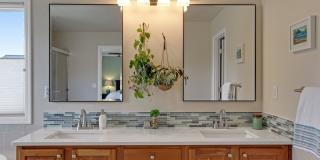 IMMACULATE & LOVELY 5 bed, 3 bath, + huge bonus room that can serve as a 5th bedroom, 2 car garage Gallery 23