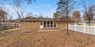 House Close To Campus! Gallery 27