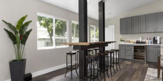 The Benson Gallery 12