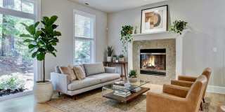 Pristine Spacious 3 Bedroom Lake Oswego Townhome | Skylights, High Ceilings, and Mt. Park Trails at your Doorstep Gallery 18