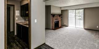 Edgewater Court Apartments Gallery 19