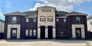 1403 West Kiwi Avenue Gallery 1