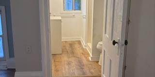 213 Ballard St Gallery 12