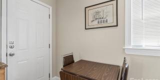 703 S Summit Avenue Gallery 17
