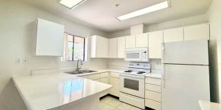 AVAILABLE NOW!! 1 Bedroom 1 Bathroom!! 55+ Apartment in Palm Desert Gallery 4