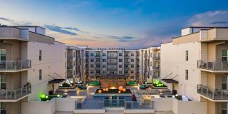 Juno Winter Park Gallery 35