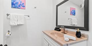 1032 W Jennings Street Gallery 21