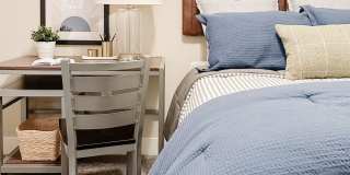 Yugo Charlotte College Downs - Student Housing Gallery 19