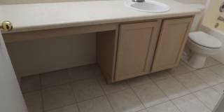 5 bedroom 3 bath Gallery 37