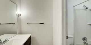 10444 E. 14th Avenue Gallery 12