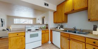 Park Hill Courtyard Apartments Gallery 1