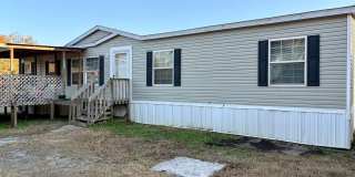 3 bed/ 2 bath Beauty on 1 acre! Gallery 1