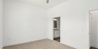 Maggie Flats Gallery 88