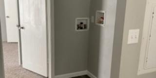 1800 North Live Oak Street Gallery 4