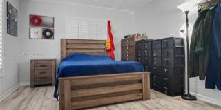 2270 NE 68th St Gallery 15