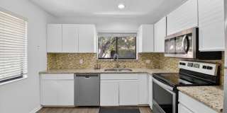 5530 Coach House Circle Gallery 12