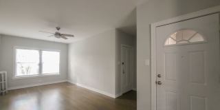 1825-39 W Foster / 5131-37 N Wolcott Gallery 3