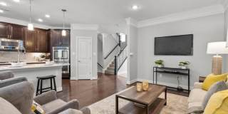 722 CROWN PARK Avenue Gallery 5