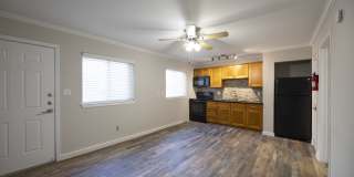 220 West Alabama Apartments Gallery 17