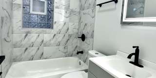2946 North Rockwell Street - 3 Gallery 10