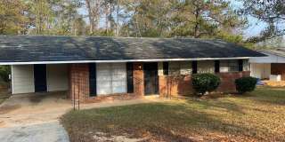 Move-In Ready 3-Bedroom Home in the Heart of Columbus! Move-In Ready 3-Bedroom Home in the Heart of Columbus! Gallery 1