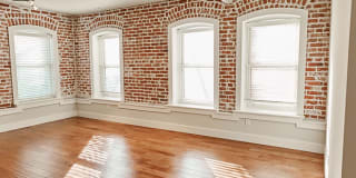 Brownstone Lofts Gallery 9