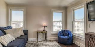 16 Abbott Avenue Gallery 39