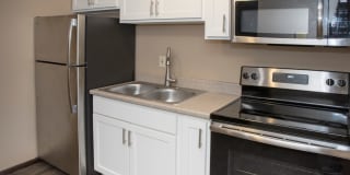 600 10th Ave Apartments Gallery 16