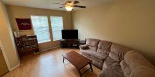 Beautiful Ridgeview at Stetson Hills Townhome Near Powers Corridor Amenities with a 2 Car Garage! Gallery 3