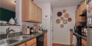 Room in 2 Bedroom Home at Donatello Ave Gallery 6