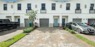 834 SW 11th Ter Gallery 1