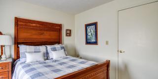Hickory Knoll Apartments - Affordable Housing Gallery 21