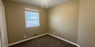 5035 Overton Avenue Gallery 17