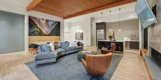 Leva on Market Gallery 6