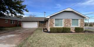 3301 Eastman Dr Gallery 1