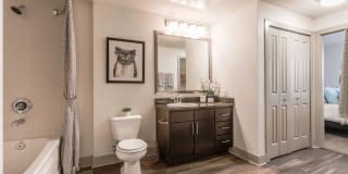 TwentyOne01 on Market Apartments Gallery 38