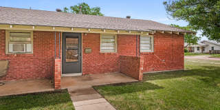 2 Bedroom near the Square Gallery 1