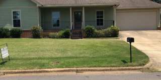 Leasing for Fall 2027 2203 Forest Lake Drive 3 Bed/ 3 Bath House Leasing for Fall 2027 2203 Forest Lake Drive 3 Bed/ 3 Bath House Gallery 1