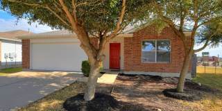 Beautiful 4 Bedroom / 2 Bath Home in Eagle’s Landing Subdivision Gallery 1