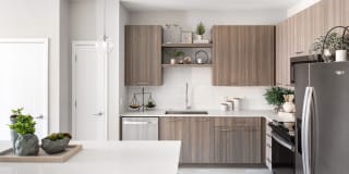 Aventon Nora Gallery 2