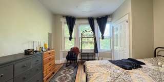 Charming 2BR in East Rock | Hot Water Included | Walk to Yale & SOM Gallery 10