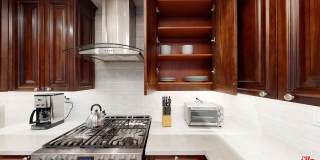 907 S SHENANDOAH St unit: 101 Gallery 7