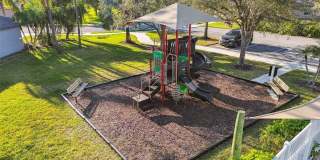 353 BAY ARBOR Gallery 28