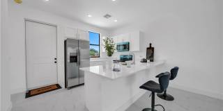 936/938 Homestead Road S Gallery 1